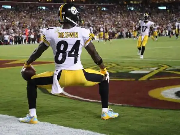 NFL Player Fined N3.8million for  Twerking 
